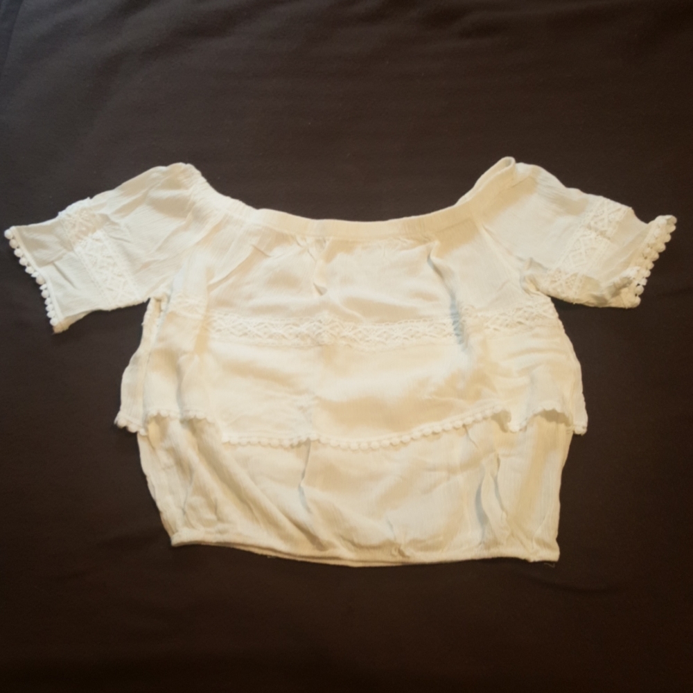 American Eagle Lacy Crop Top NWOT